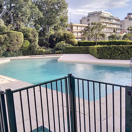 Chateau De La Pinede Juan-les-Pins Esterno foto