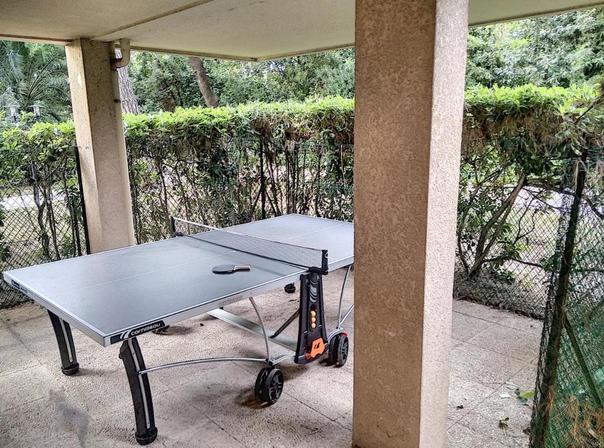 Chateau De La Pinede Juan-les-Pins Esterno foto
