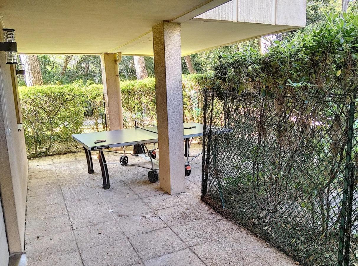 Chateau De La Pinede Juan-les-Pins Esterno foto